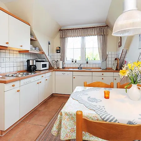 Ferienhaus Kehrwieder * 뉴할링거지어